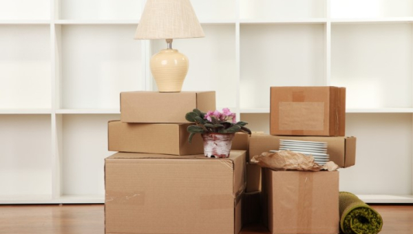 Packen für die Übersiedlung - Was ist denn in der Kiste?